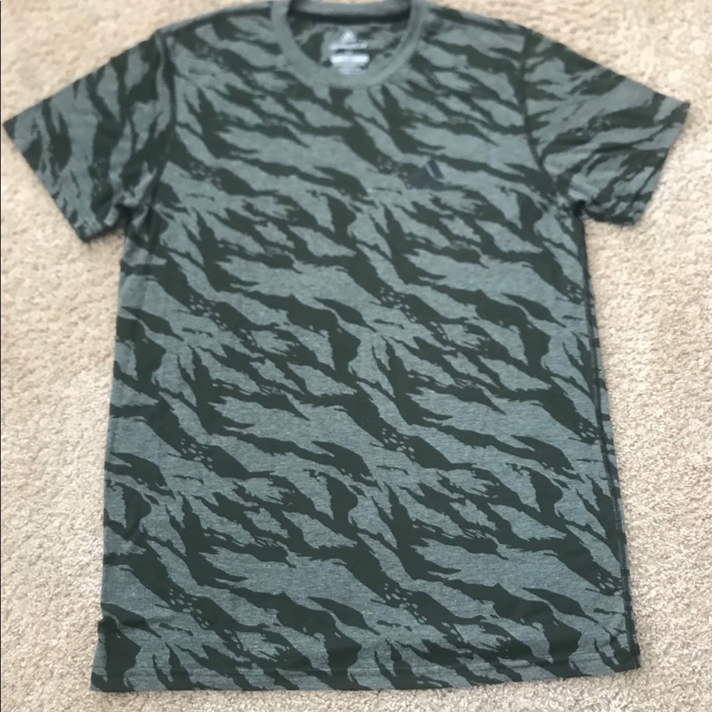 Adidas men’s camouflage t-shirt